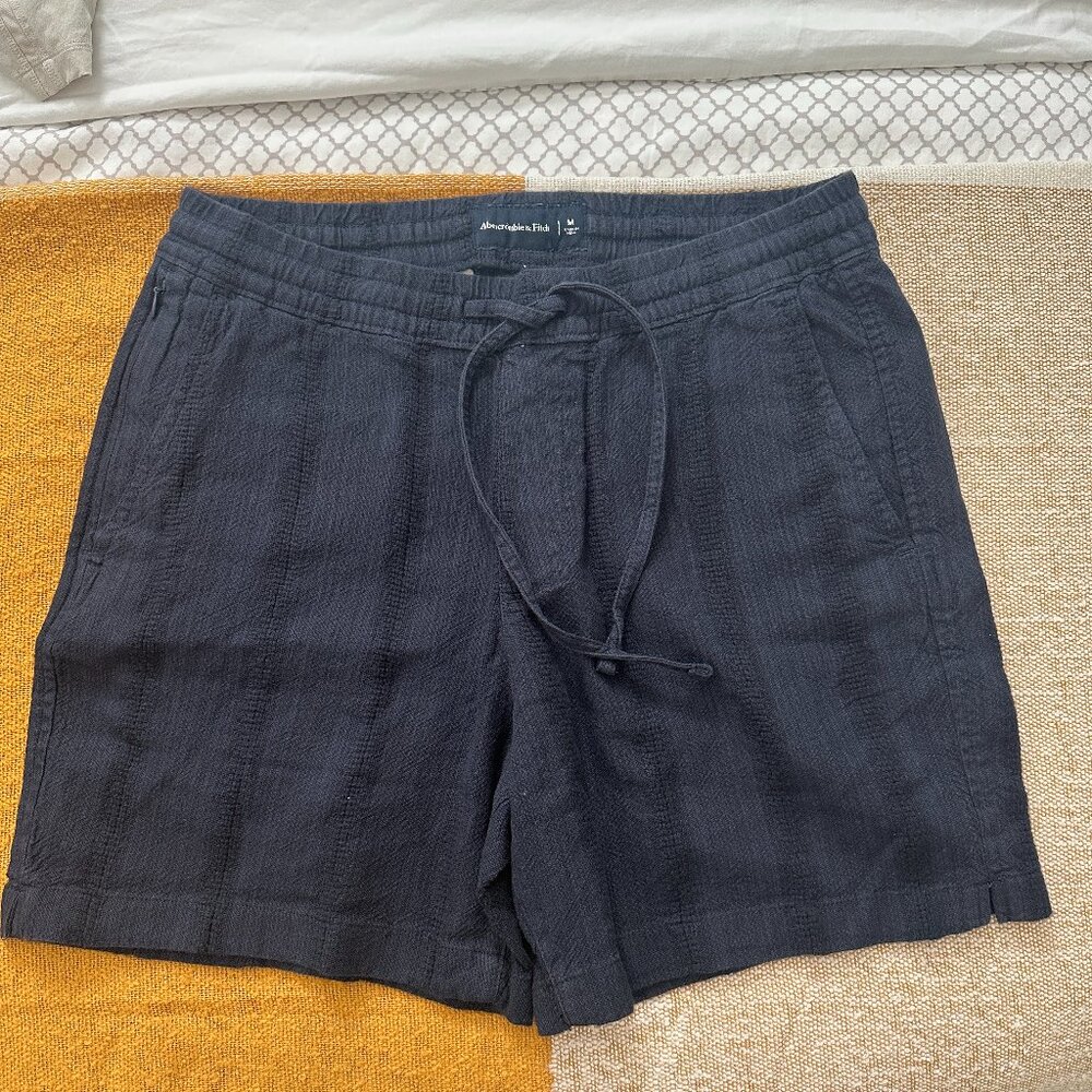 Abercrombie and Fitch Men's Navy Pull-On Shorts
